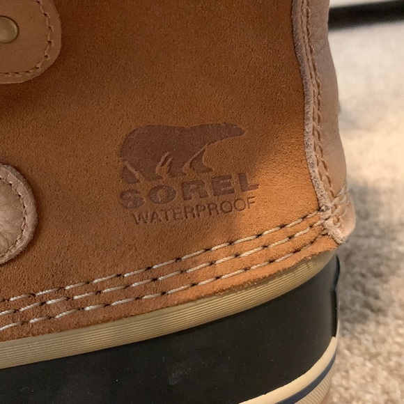 Sorel Boots - Picture 2 of 10